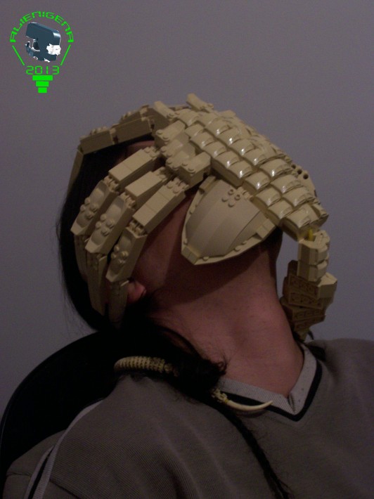 Nuestro amigo Alienígena, con su creación Facehugger devorando su cara